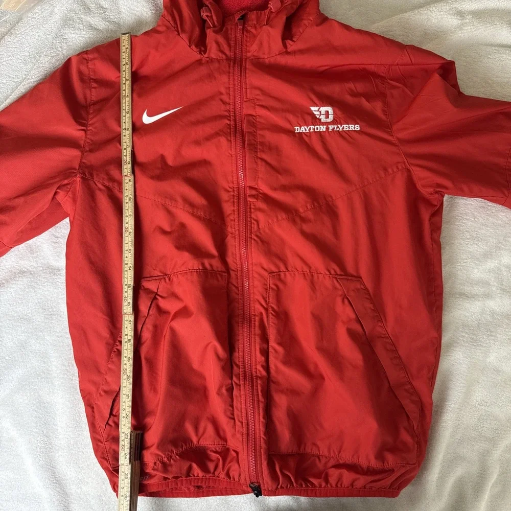 Nike Dayton Flyers Team Issued Storm-Fit Jacket Sz L Player 14 Full Zip Hood
